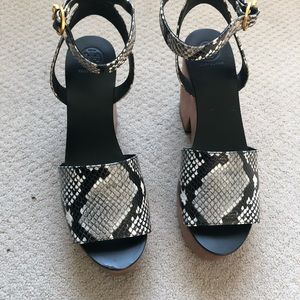 Tory Burch Camilla Snakeskin Platform Sandal-Sz 9